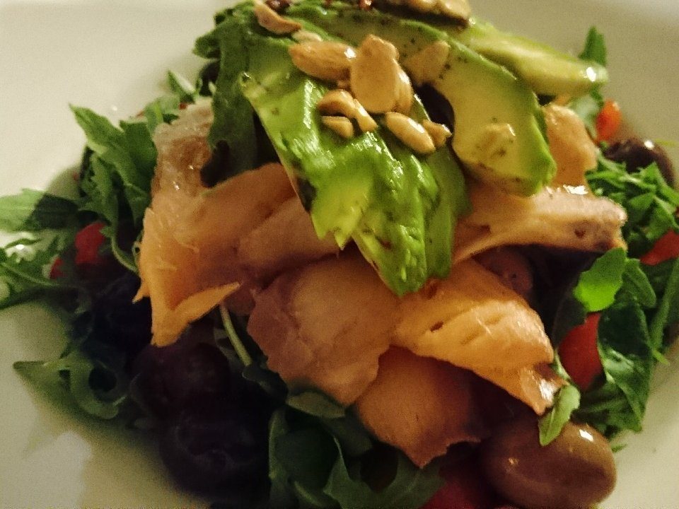 Smoked salmon and avocado salad